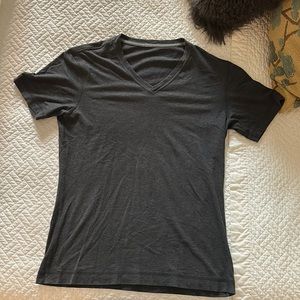 Lululemon 5 year basic tee V neck. Size medium